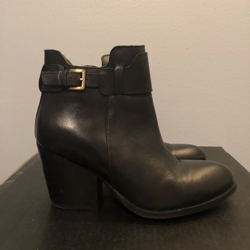 Black Sam Edelman booties
